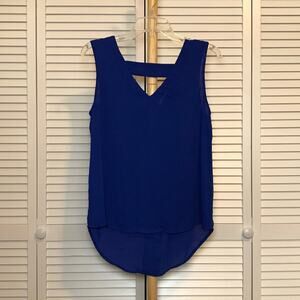 a.n.a. (A New Approach) V-neck Sleeveless Camisole Blouse S